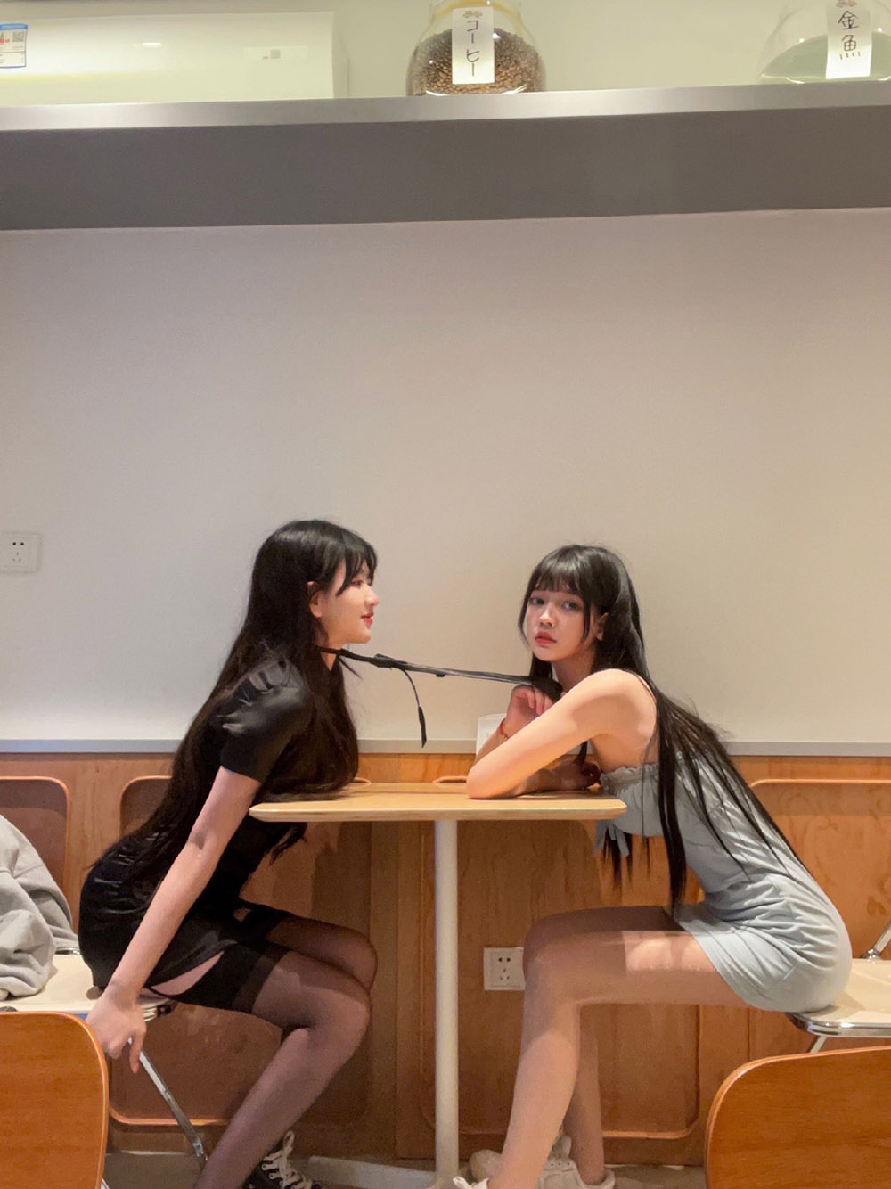 海角社区的心机婚姻：她揭开丈夫与前女友之